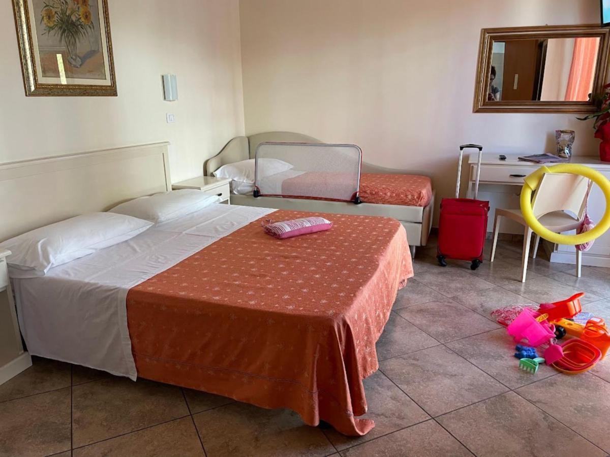 Hotel Franca Μιλάνο Μαριτίμα Εξωτερικό φωτογραφία