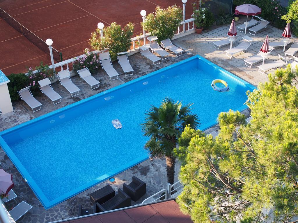 Hotel Franca Μιλάνο Μαριτίμα Εξωτερικό φωτογραφία