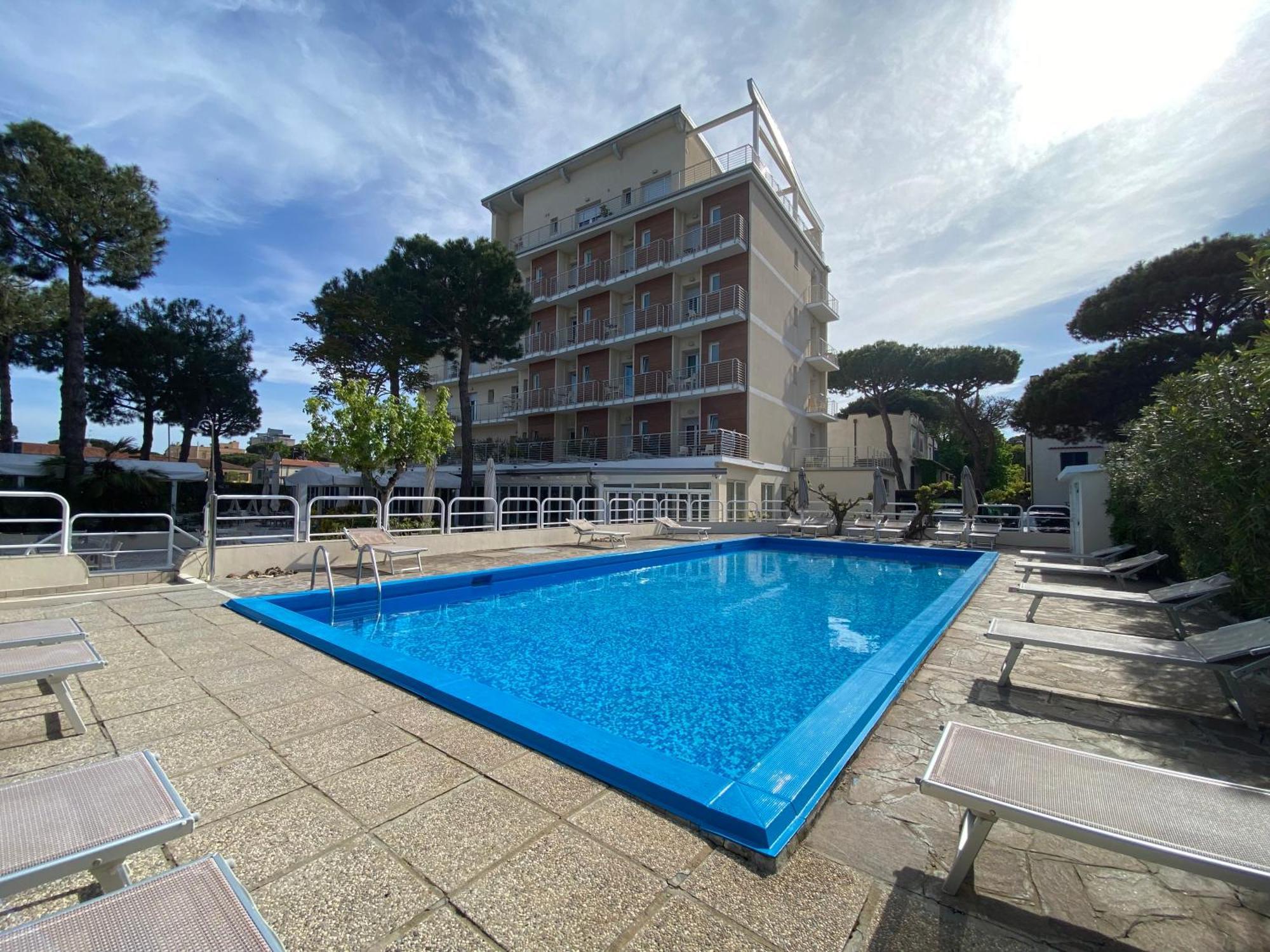 Hotel Franca Μιλάνο Μαριτίμα Εξωτερικό φωτογραφία